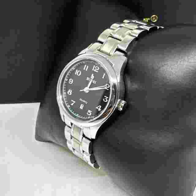 Burei B-3008L Unisex Silver Stainless Steel Analog Black Dial Quartz Watch JNA45