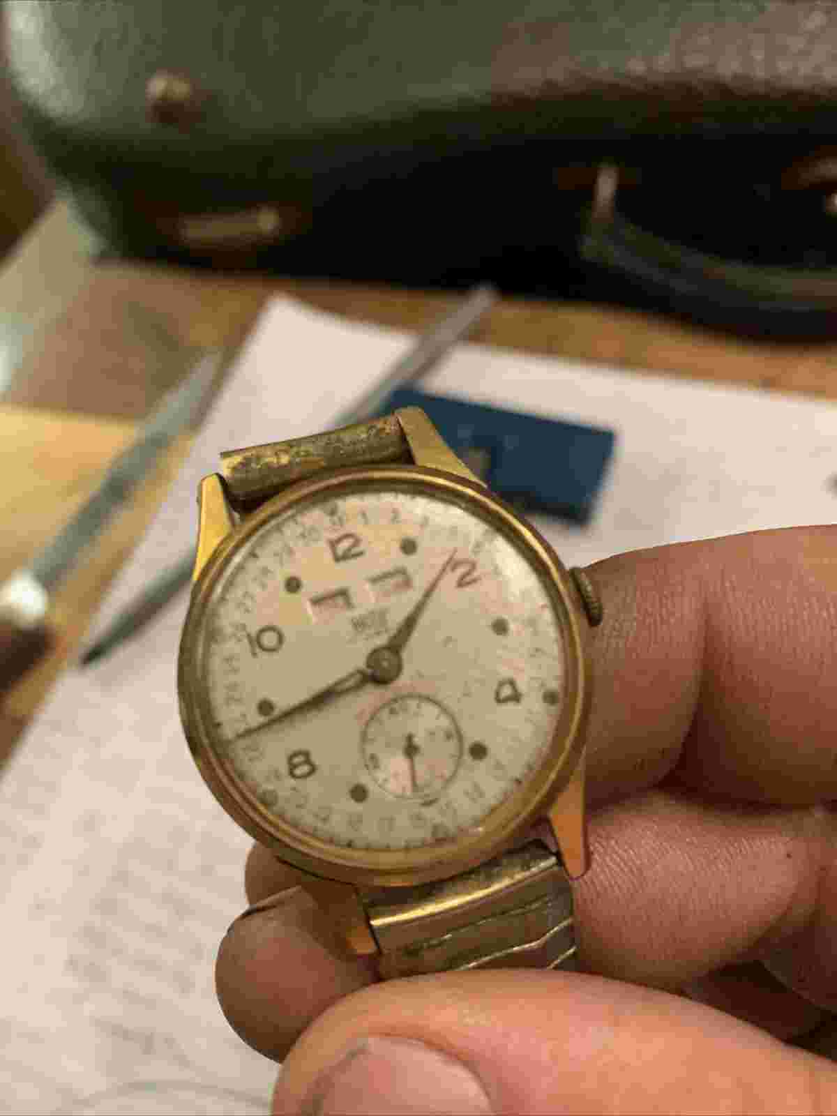 britix 17 jewel wrist watch  vintage