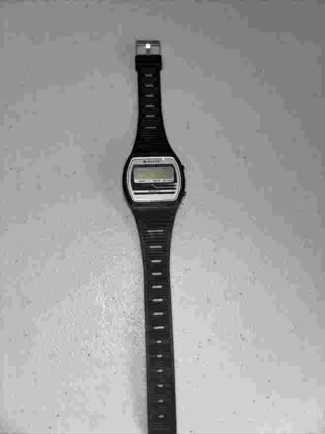 rare Vintage Sanyo V Digital Quartz Watch Black Plastic HW-M500P