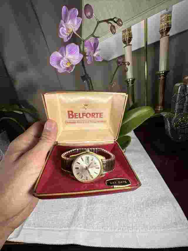 Parts Or Repair Vintage Belforte by Benrus Watch 17 Jewels+Case RARE Model #9345