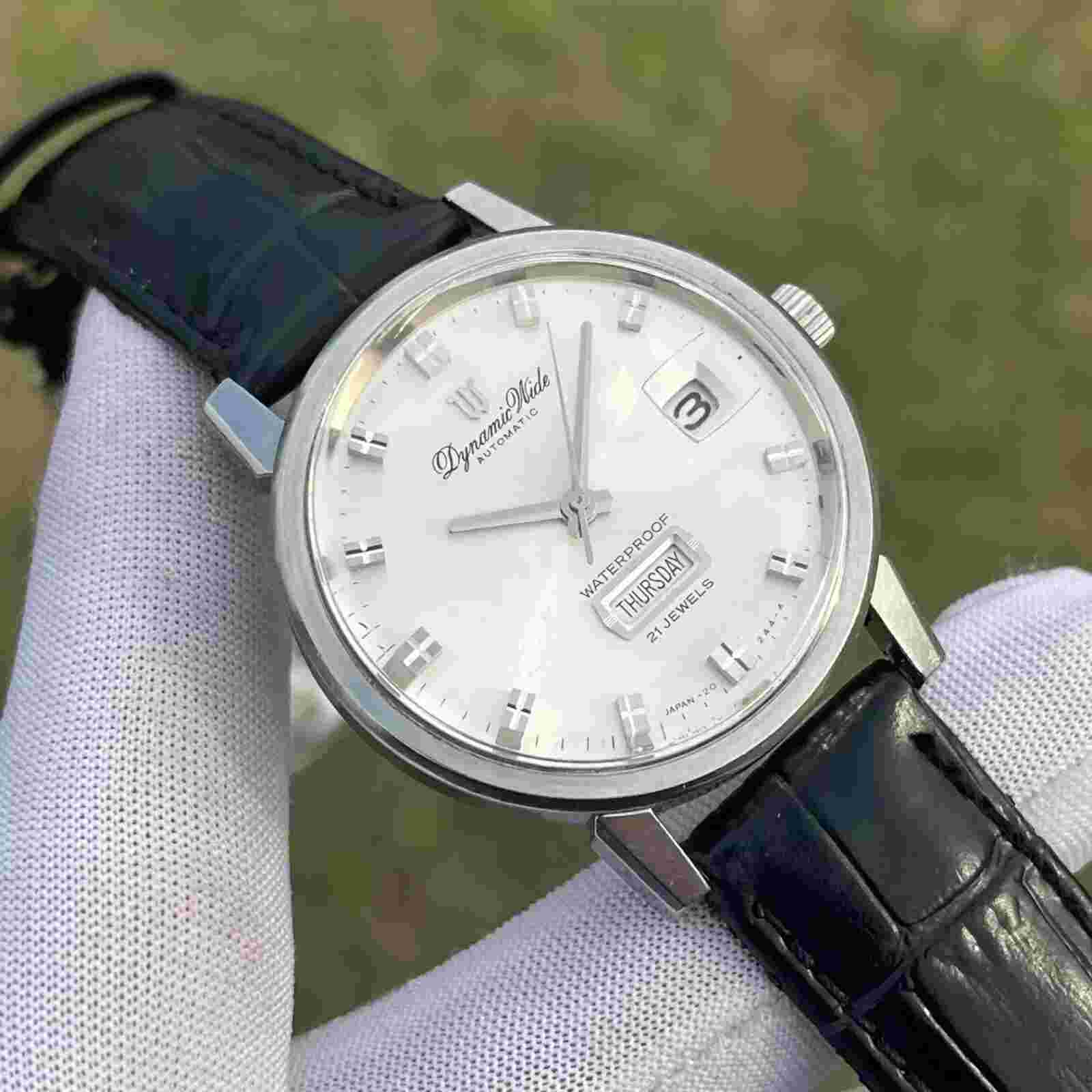 Vintage Ricoh Dynamic Wide 21 jewels Automatic Made in Japan Mens watch 39802