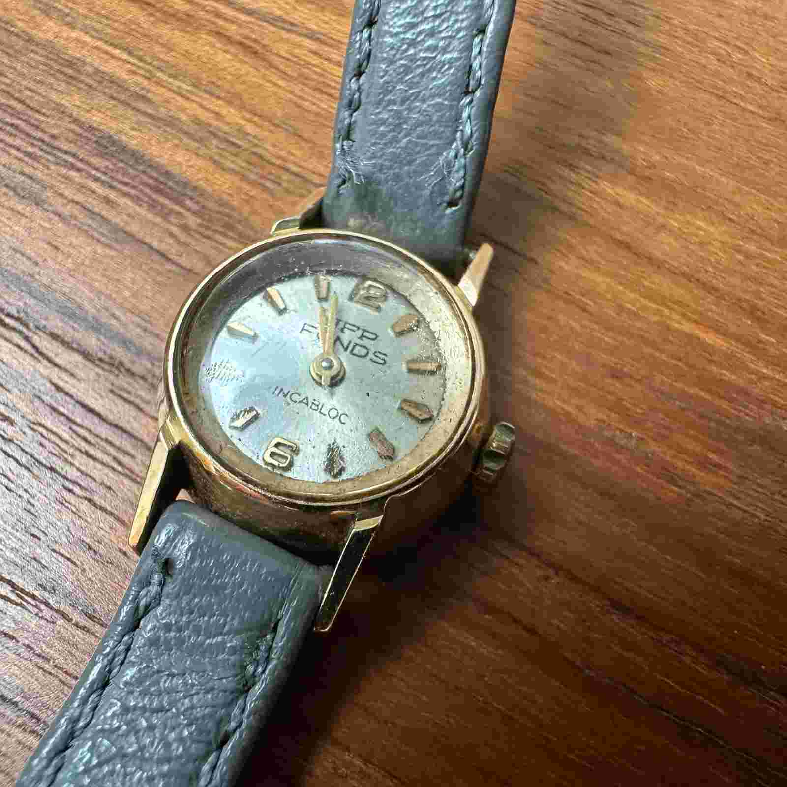 Vintage JFP FONDS Incabloc 18k Gold Ladies Women Watch 0.75 31 Working