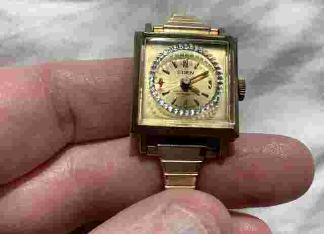 Vintage EDEN Watch Womens Gold Tone Stainless Steel Swiss Made Rhinestones Dial