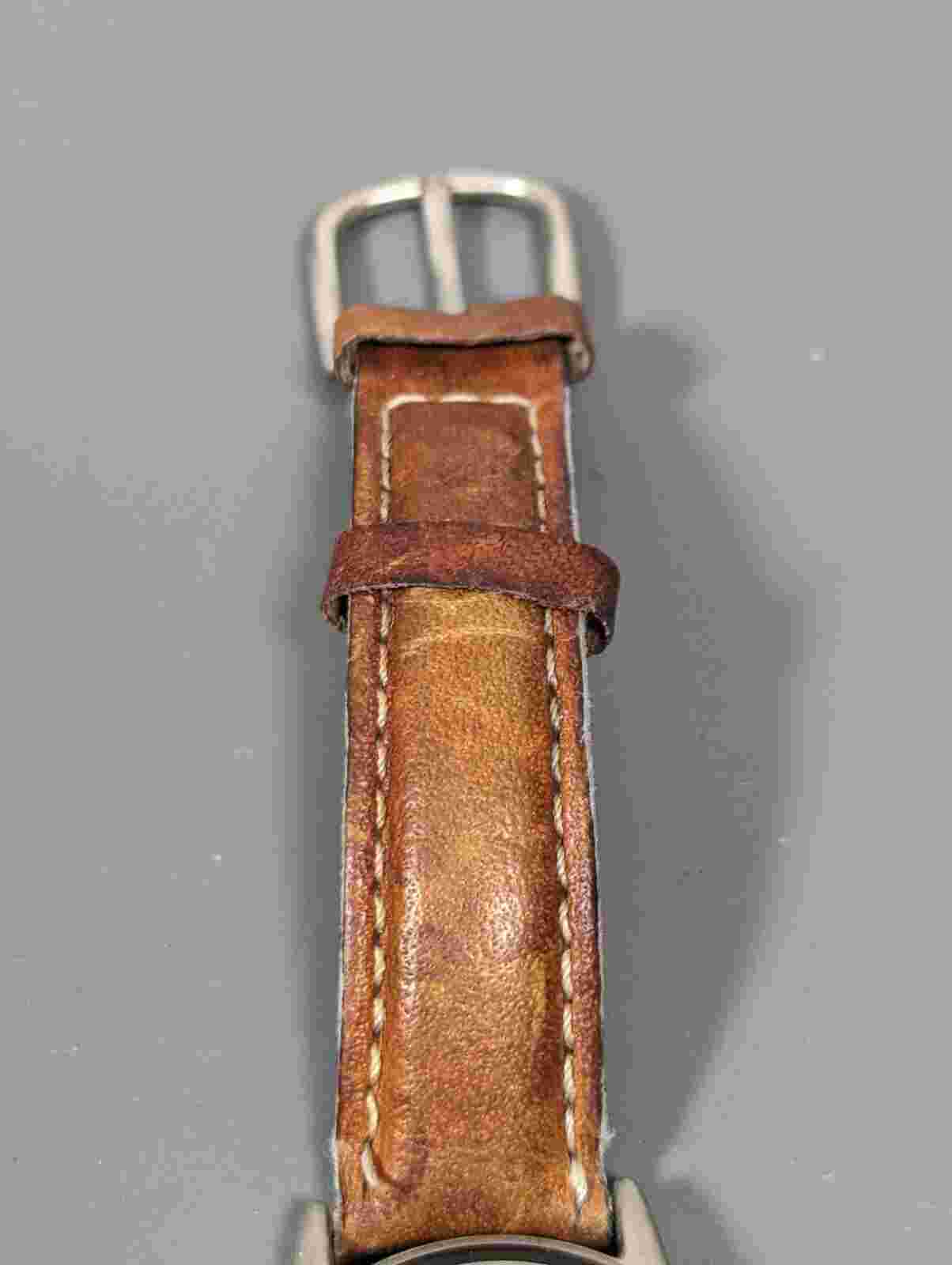 Sierra Club Date Indicator Round Silver Tone Case Brown Leather Band Watch