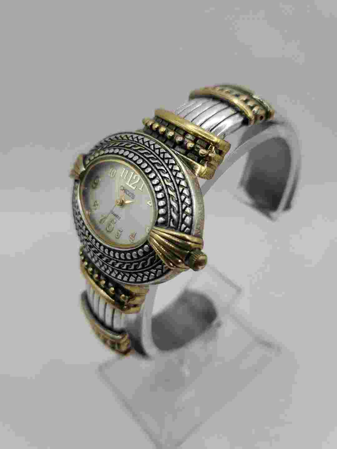 Chico's Ladies Quartz Watch 40mm Oval Silver/Gold Tone Cuff Bracelet 7" MOP