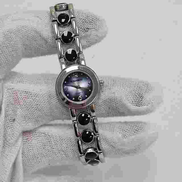 NO BOUNDARIES Women's Watch Silver Tone NEW BATTERY INSTALLED