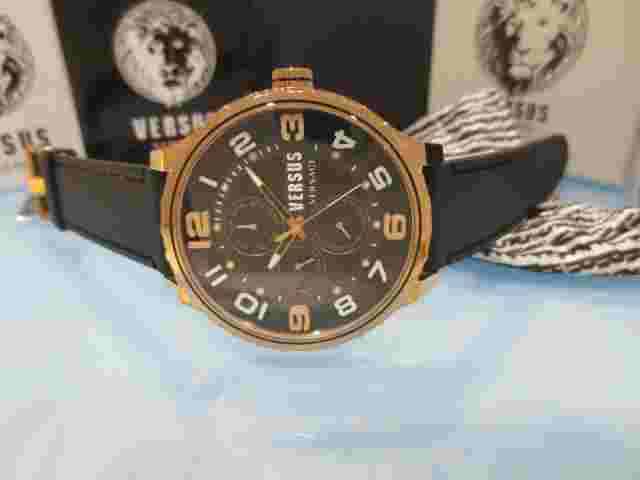 Versus by Versace Men's SBA100015 'Globe' Quartz Black Rubber Day and Date Watch