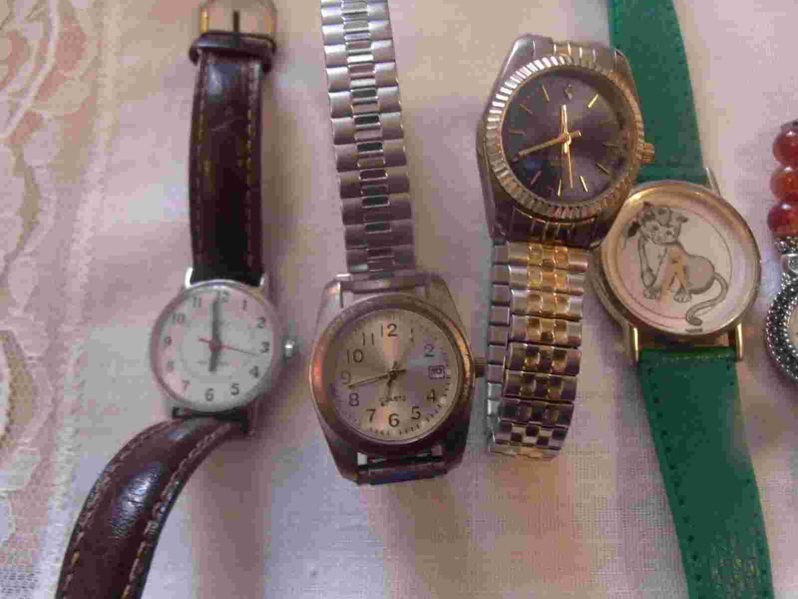 LOT OF 7 LADIES WATCHES FOR PARTS REPAIRS SERGIO VALENTE, TIMEX, MILAN, CAT & MO