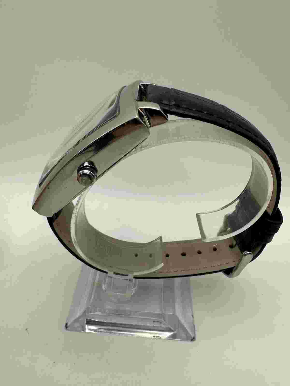 Puredial black dial stainless steel Men’s black leather strap quartz watch 42mm