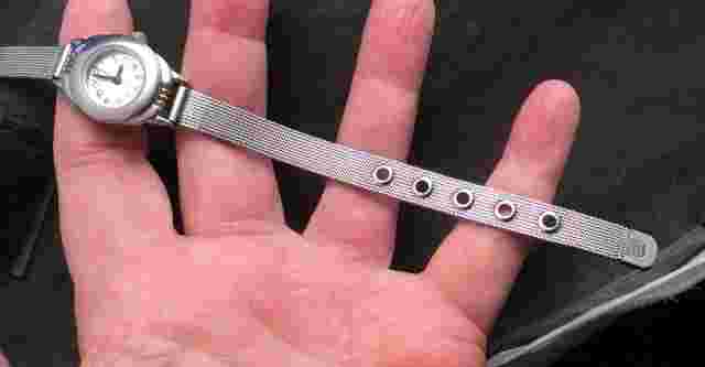 M.Z. Berger WS10B Women's Silver Tone Quartz Wristwatch Mesh Band Works