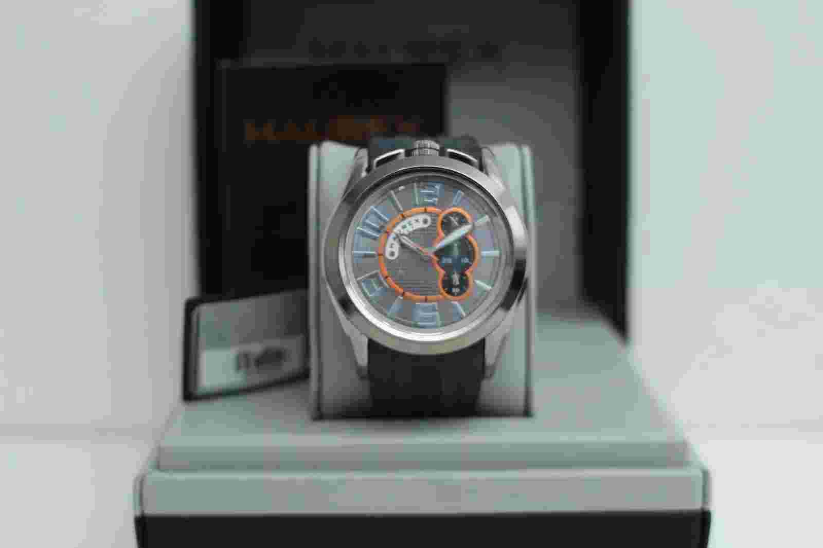 Haurex Italy 3J333UGO Mens Blaze Gray Dial Luxury Chronograph Watch