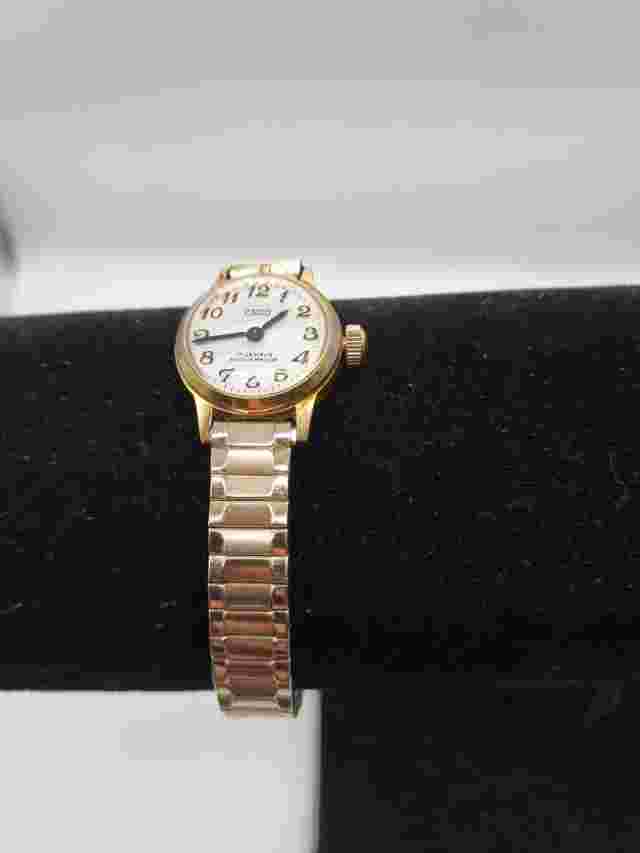 OSCO 17 JEWELS Shockproof Goldtone LADIES MECHANICAL WATCH, Stretch Band X-20