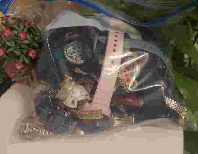 4.8 Lbs Of Fashion Watches For Women Pasnew,  Relic  ,Cherokee ,timex