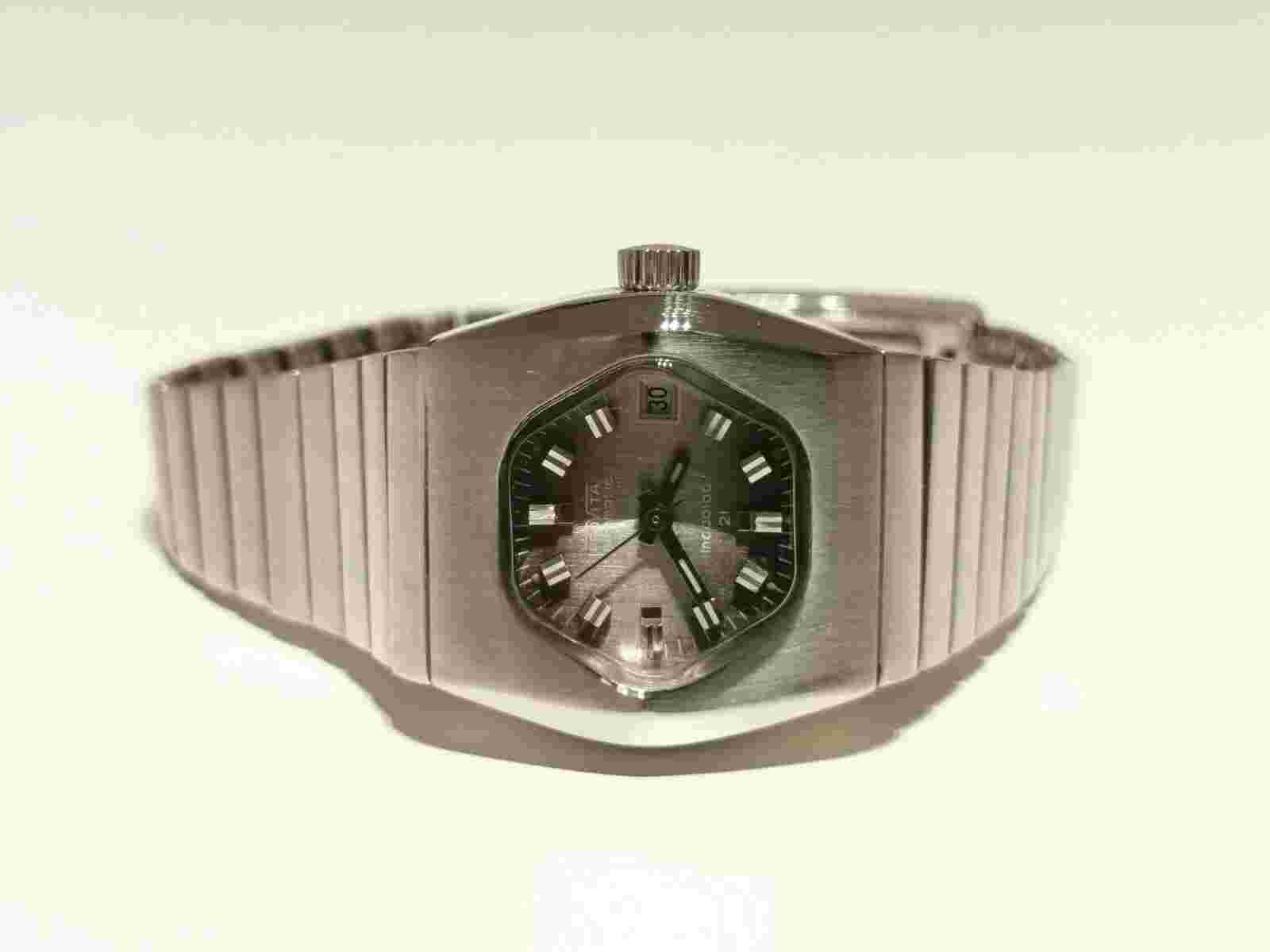 VINTAGE RARE MAT STAINLESS STEEL LADIES SWISS AUTOMATIC WATCH "PROVITA" 21J