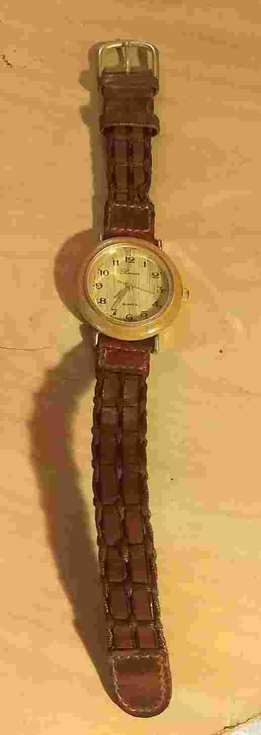 Vintage Collectable Ronica Wood Grain Quartz Watch With Genuine Leather Band