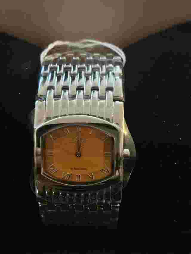 PH PARIS HILTON BRACELET COLLECTION WR NEW BATTERY WRISTWATCH 6447(Brand New )