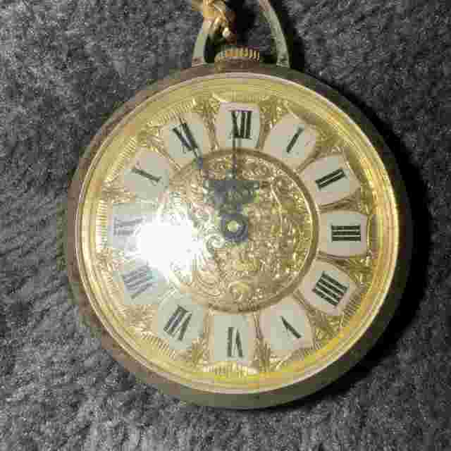 Vintage Windsor Gold Tone Pocket Watch *UNTESTED*