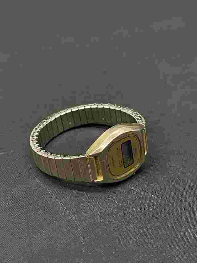 Vintage QUINTEL Digital Watch Quartz Gold Tone