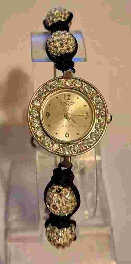 Beautiful NY London Ladies Quartz Watch