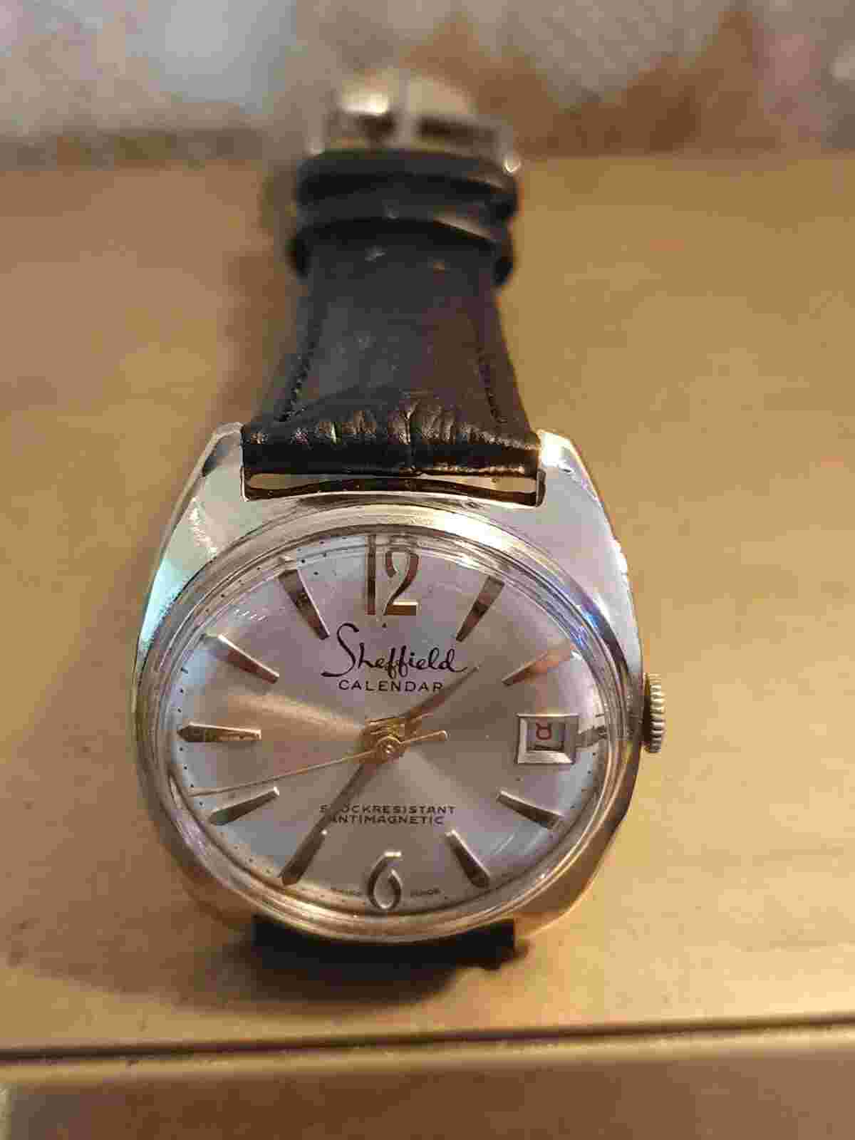 Vintage watch Sheffield calendar men's analog manual wind great condition
