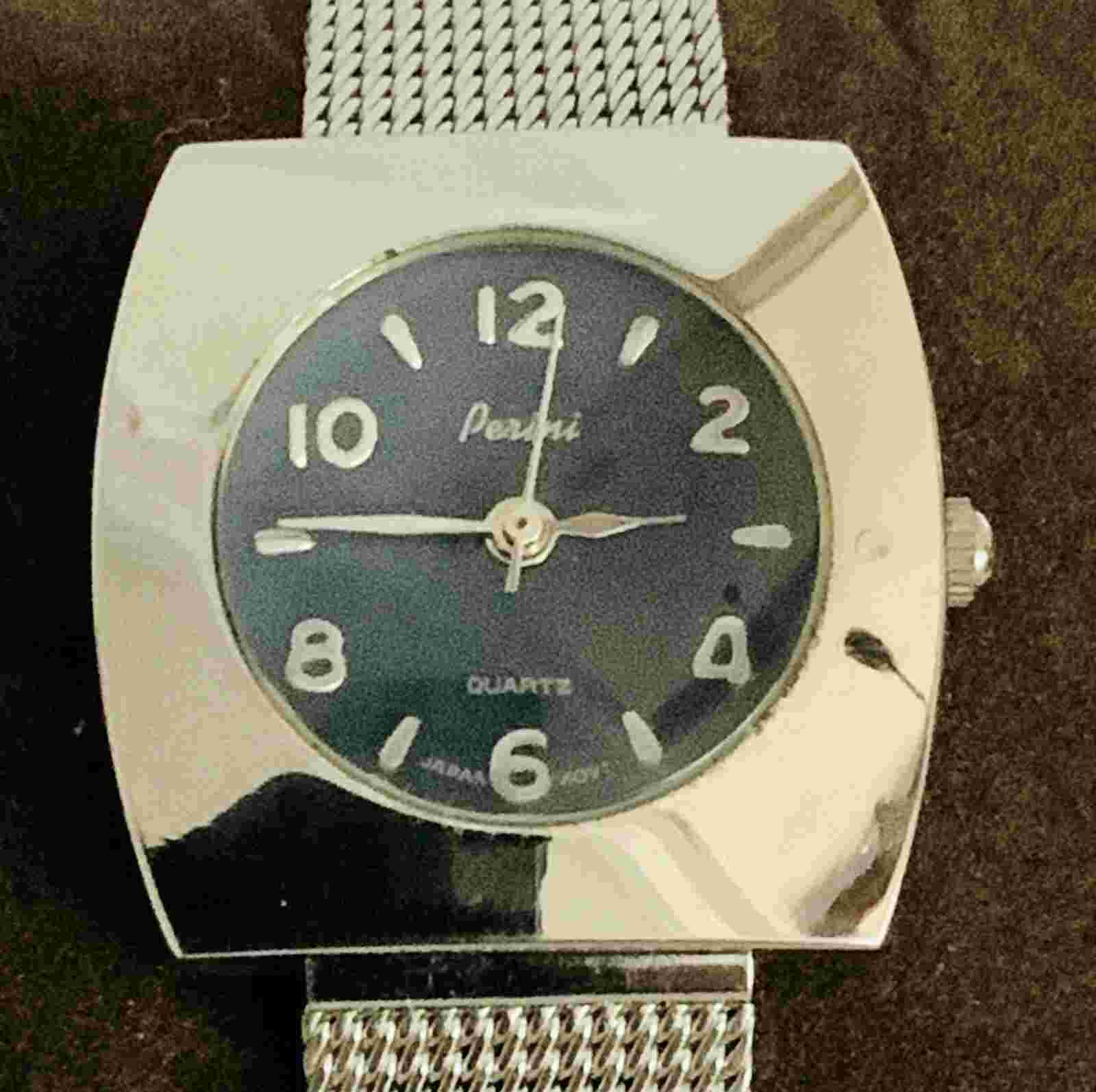 BEAUTIFUL PERINI JAPAN Quartz Ladies Watch. Works Great. (2353).