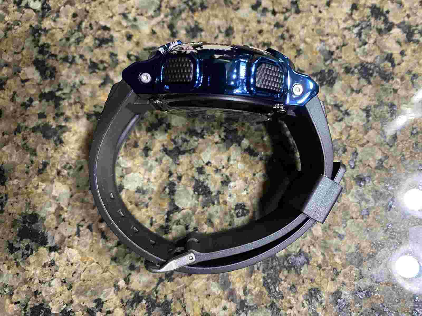 Earth Motif Shock Watch