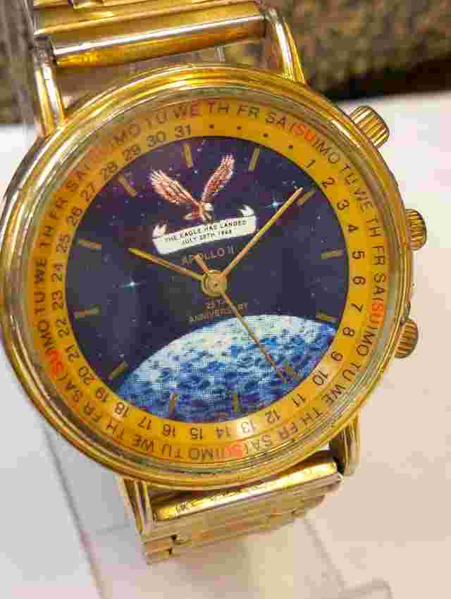 APOLLO QUARTZ STYLISH DIAL JAPAN MEN'S FULL WORKING VINTAGE WATCH