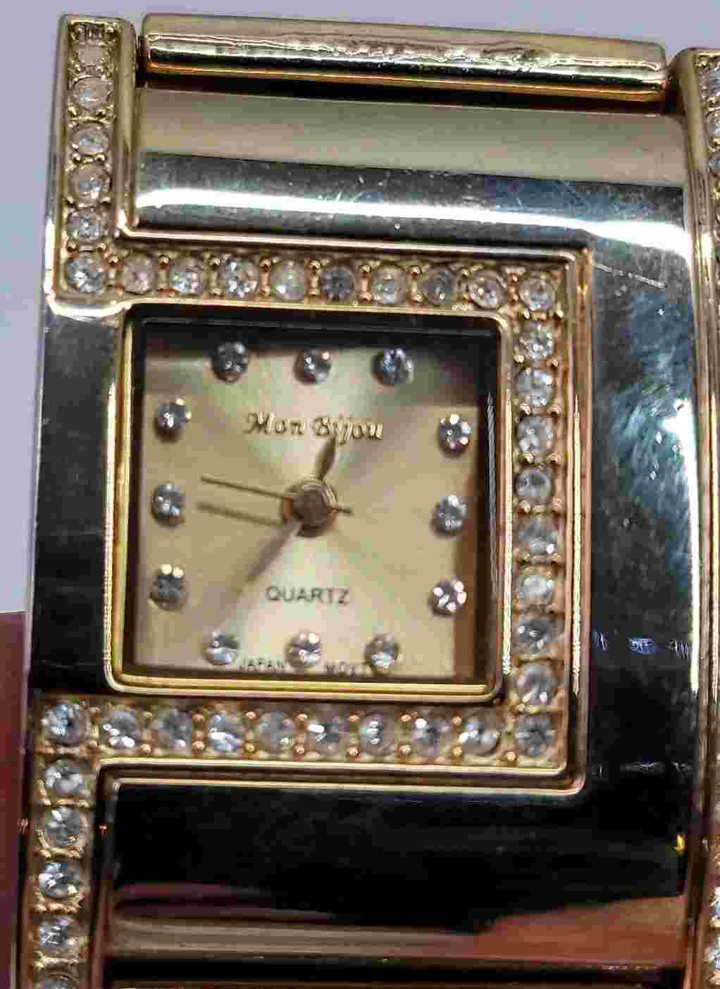 VTg Mon Bijou Quartz Watch Gold Tone 1309 China Orient Rhinestone Womens ladies