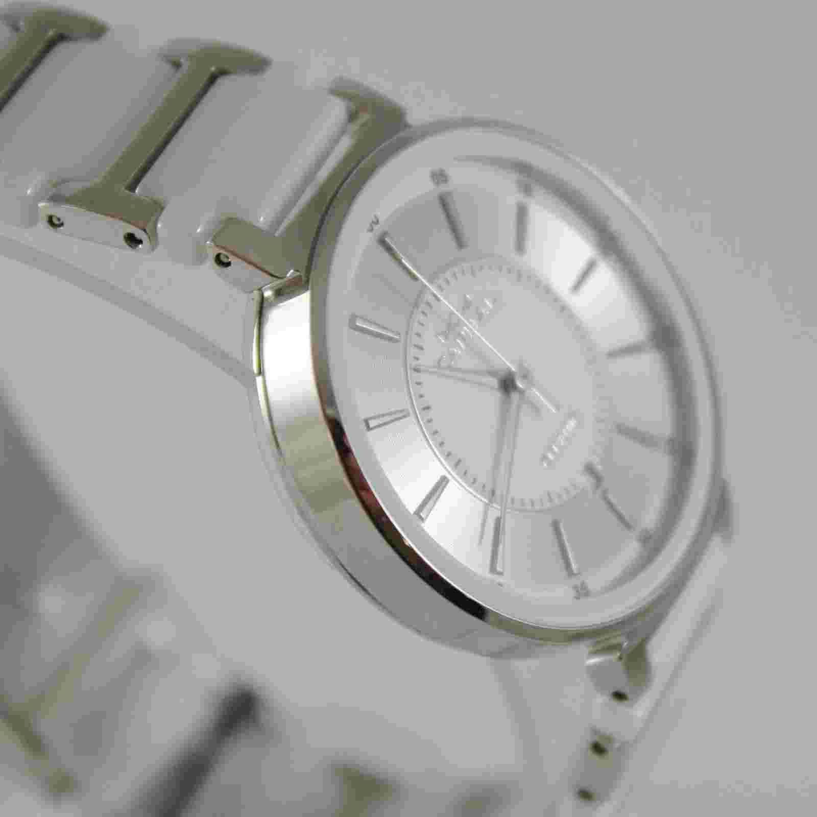 CAPITAL WATCH QUARTZ MOVEMENT 32 MM CASE WITH DATE, VINTAGE, WHITE CERAMIC