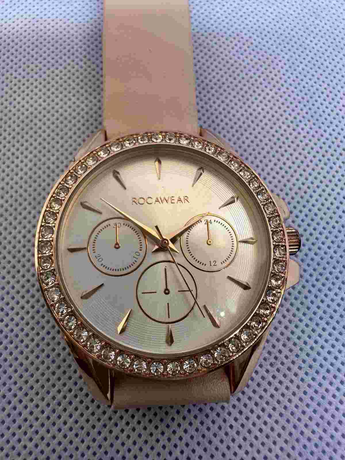 Rocawear  Quartz Movement Pink & Silver Ladies Rhinestone Watch RM7021 New Batt