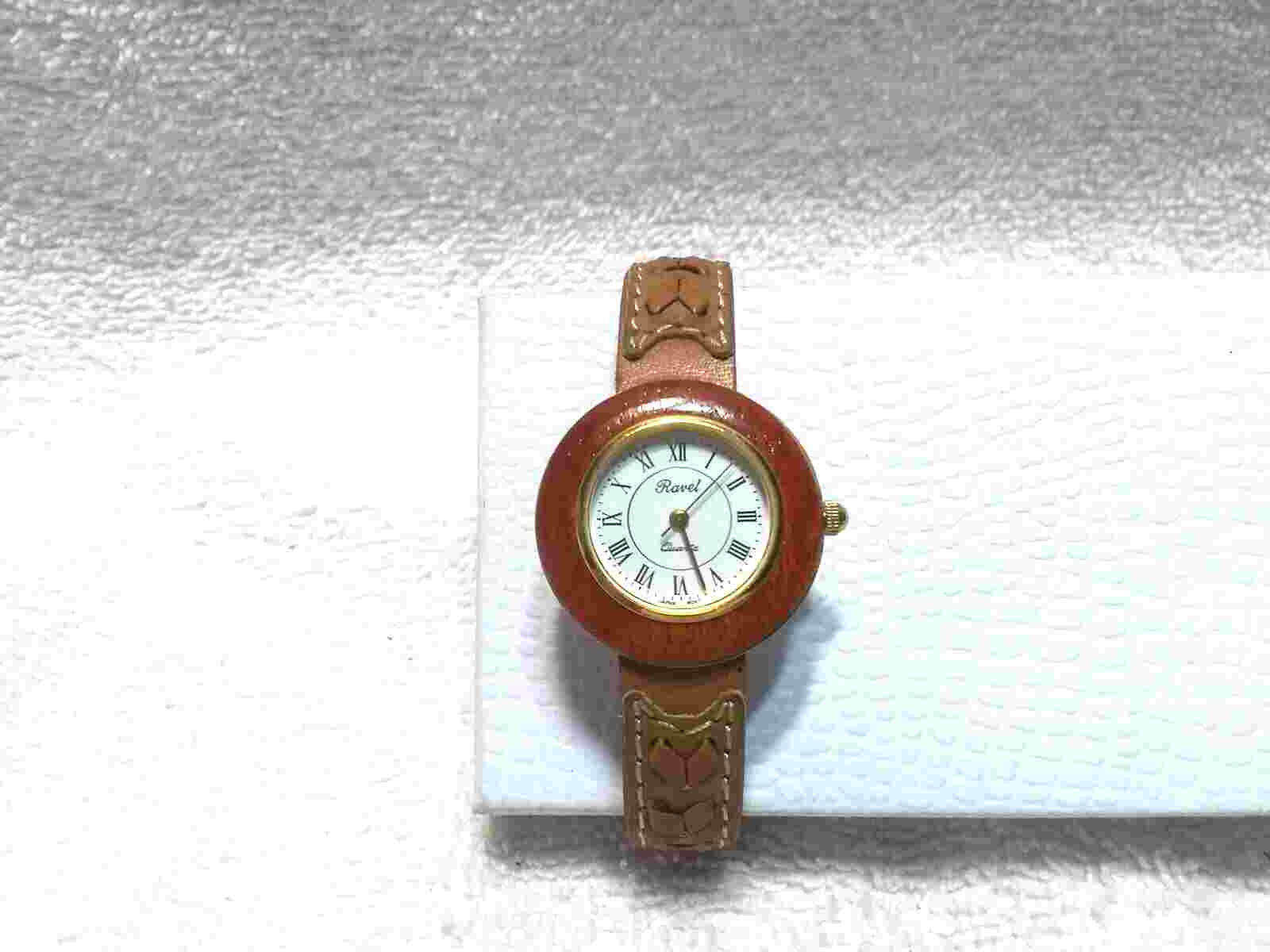 Ravel Quartz Watch White Dial Leather Band Brown Bezel New Bat CLR Works Great