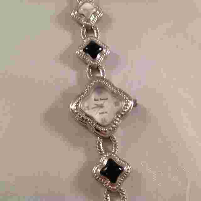 Gem Essence Black and White Onyx Stone Silvertone Watch B2332 NEW