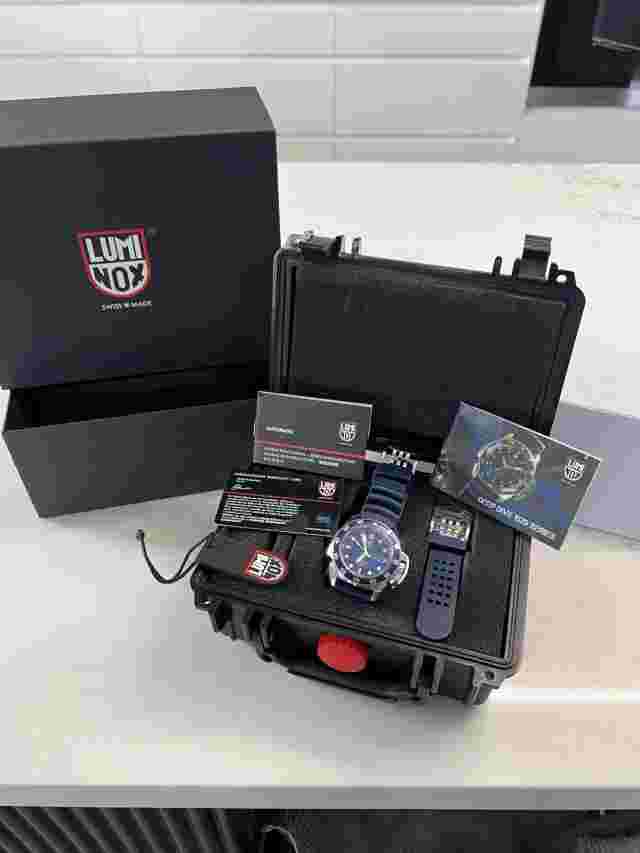 Luminox Scott Cassell Deep Dive Automatic 1520 Series  COMPLETE SET & MINT