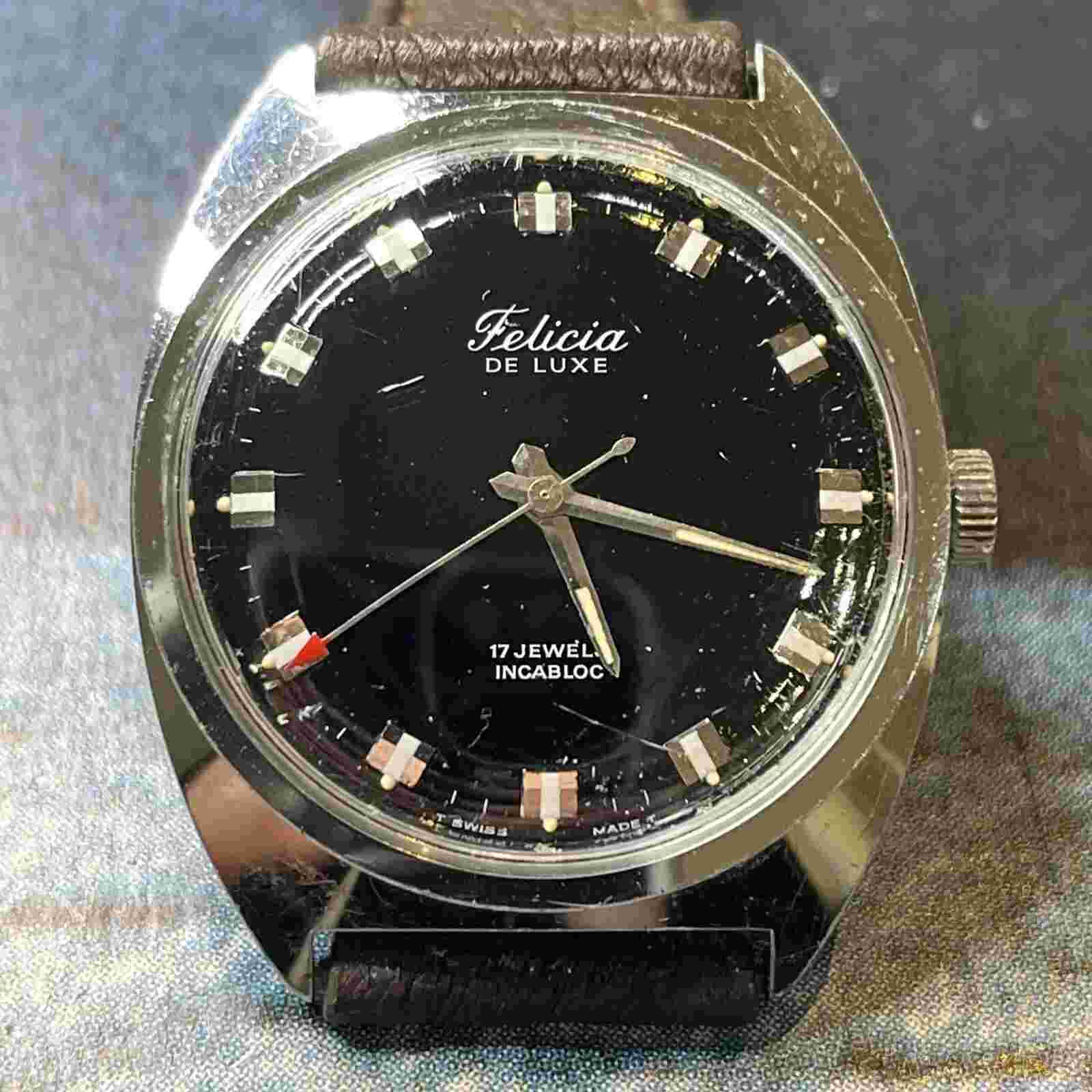 Felicia de Luxe Mens 17 Jewel Incabloc Manual Wind Black Dial Watch On Leather