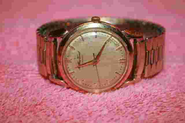 Vintage Mathey Tissot 14K Yellow Gold Automatic 17 Jewels Watch Working