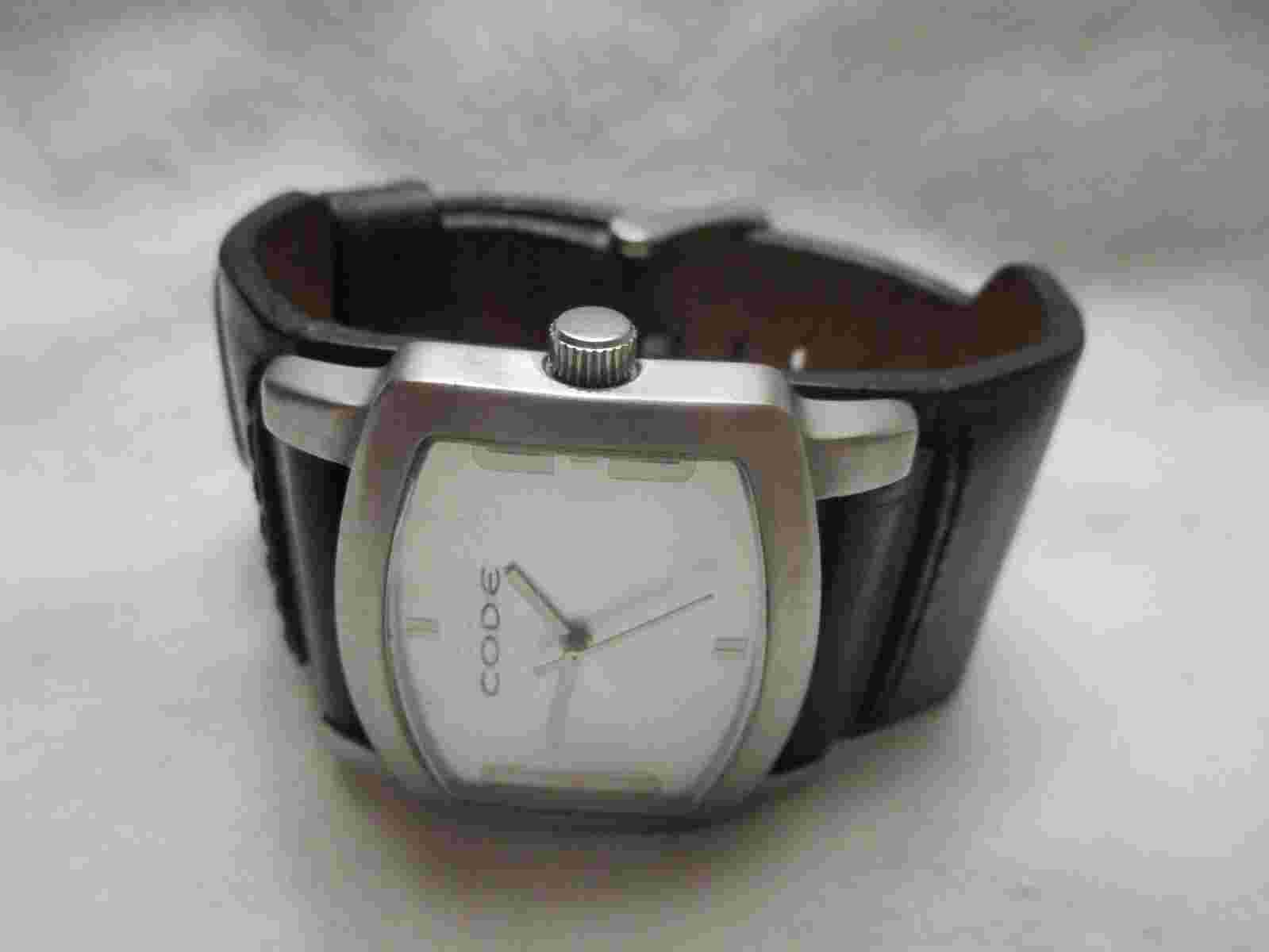 Code Analog Wristwatch with a Buckle Band