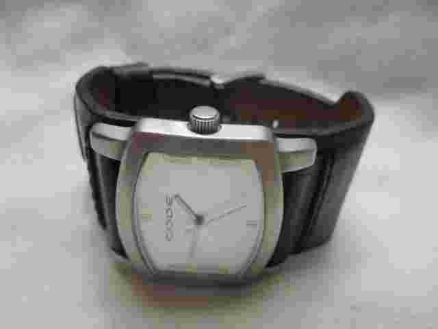 Code Analog Wristwatch with a Buckle Band