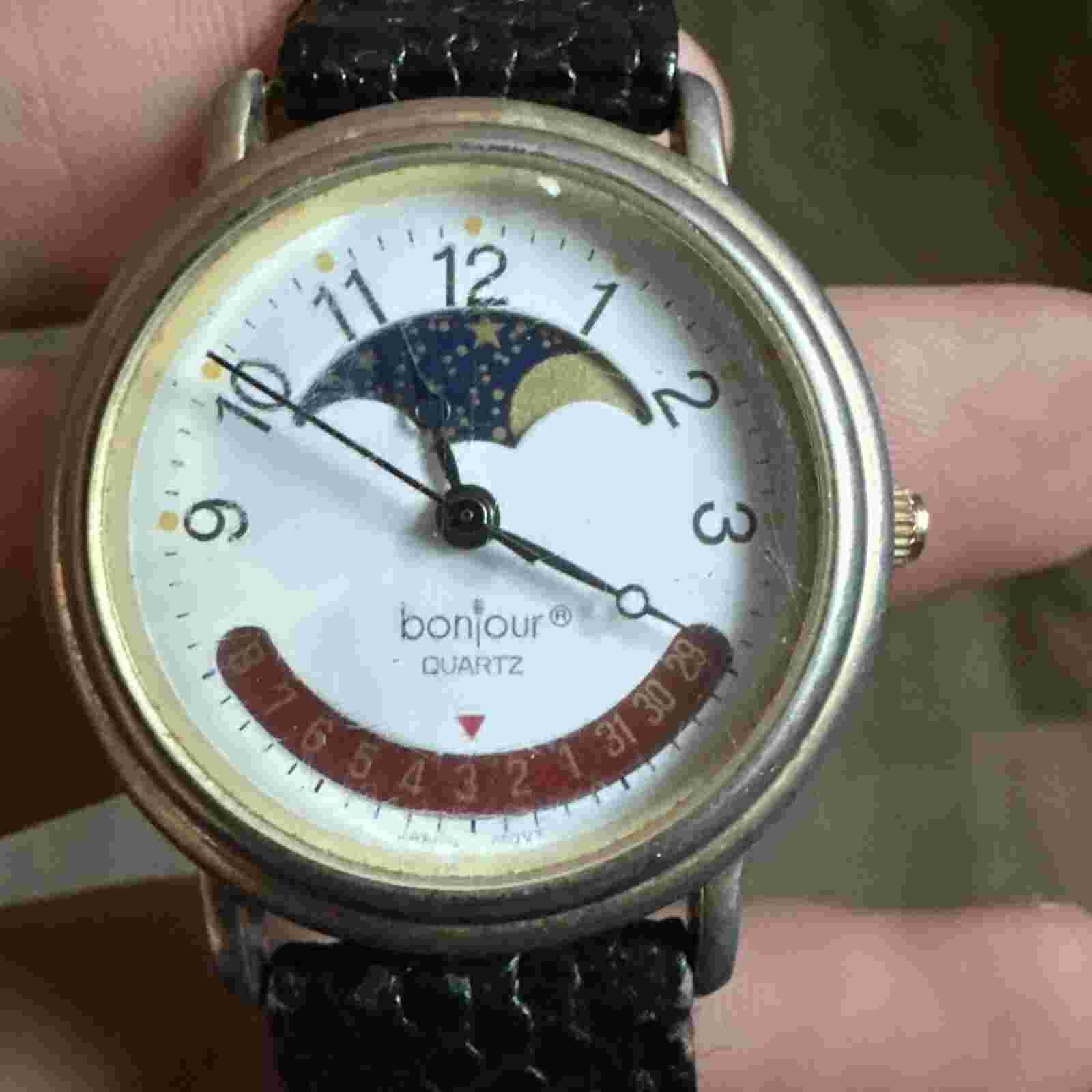 Bonjour Quartz Watch With Leather Band