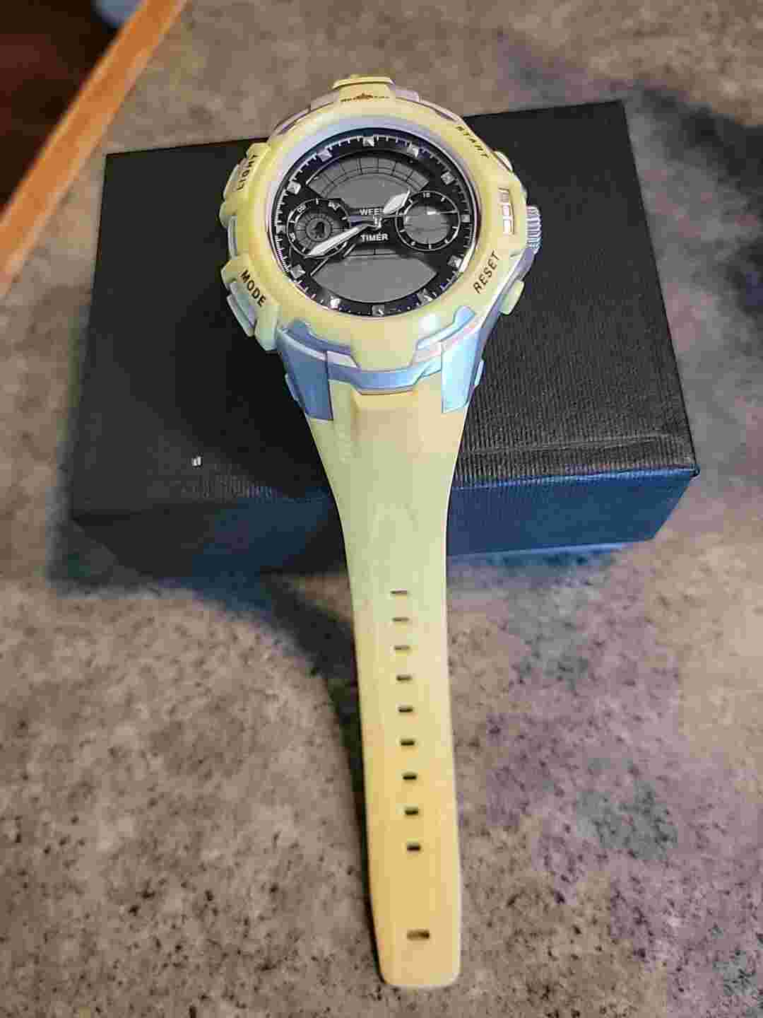 Red Star B24 WR 30M Chrono-Alarm Yellow Tone Quartz Analog Digital Unisex Watch