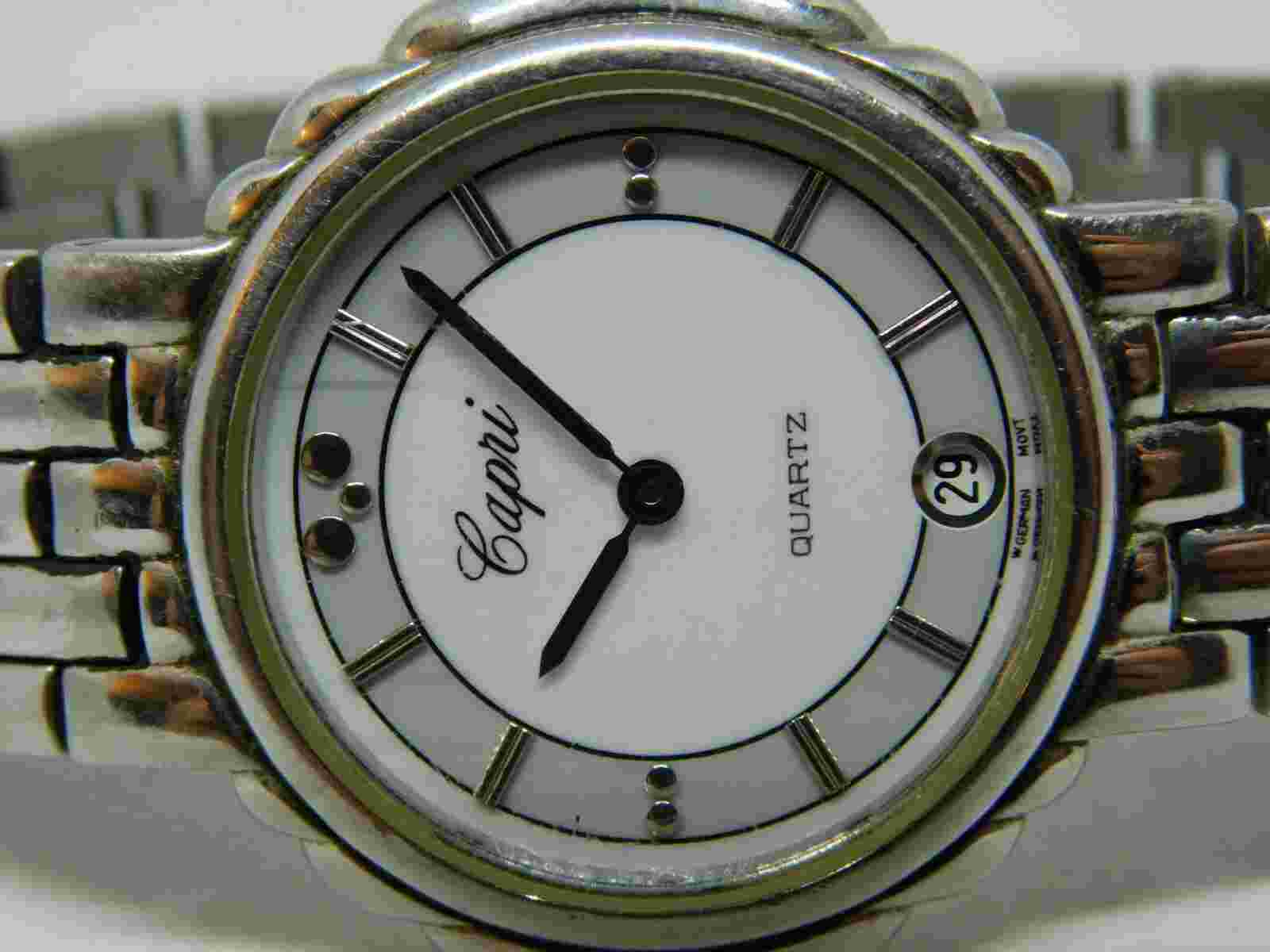 Capri Silver Tone Quartz Analog Ladies Watch Sz. 6 1/2"