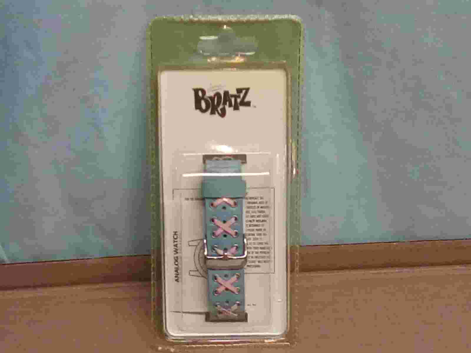 Rare new Bratz  Silver Tone Quartz Analog Ladies Watch new needs battery DL27