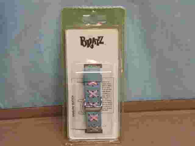 Rare new Bratz  Silver Tone Quartz Analog Ladies Watch new needs battery DL27