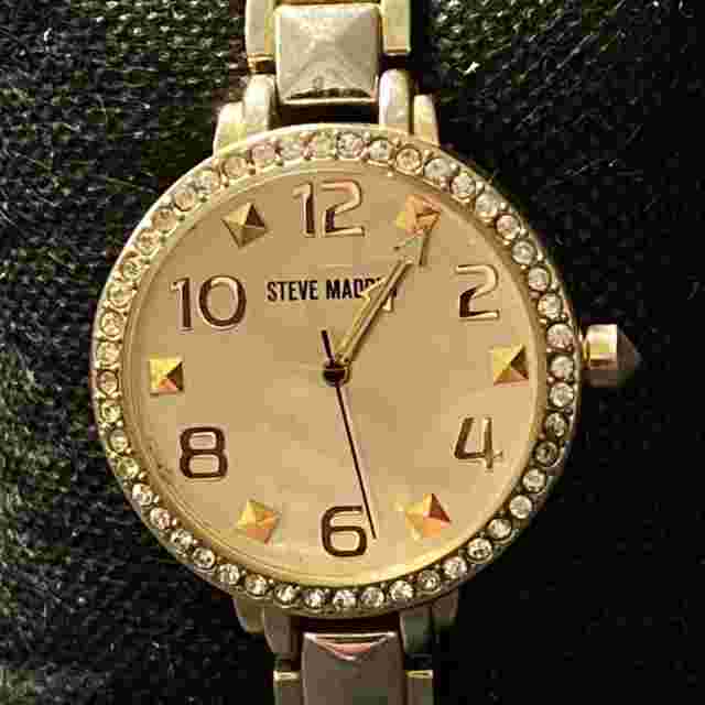 Steve Madden Ladies Wrist Watch Rhinestone Face White Gold Tone Stainless Steel
