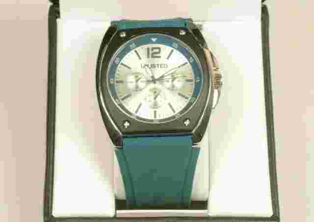 Kenneth Cole UNLISTED Mens Sport Chrono Watch UL-1159 NEW IN BOX Needs Battery