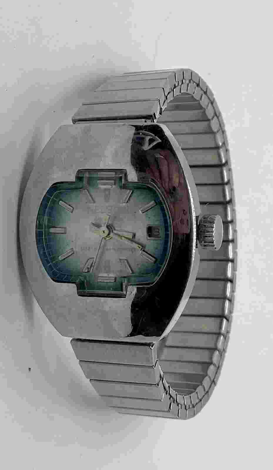 VTG NELSON Ladies Watch Manual Wind Blue Dial Date Indicator 6” Expansion Band