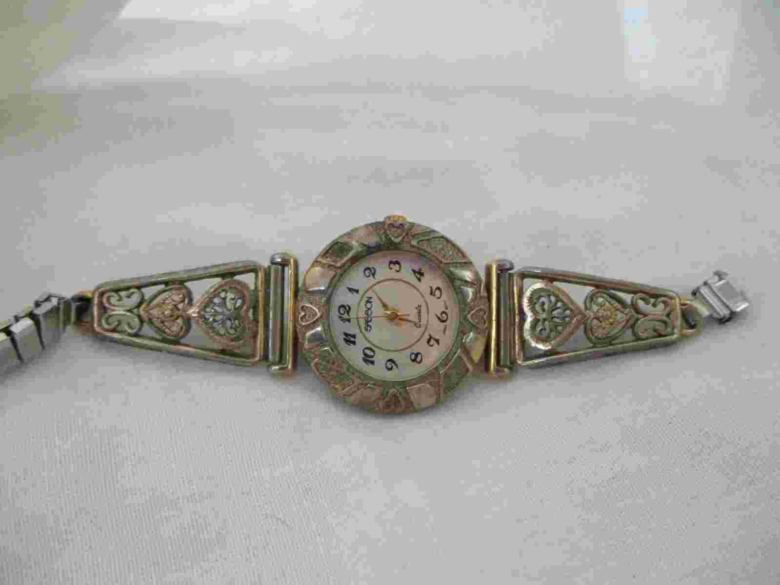 Sasson Analog Wristwatch with Quartz Movement