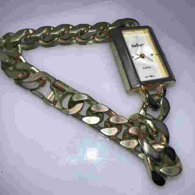 BONJOUR Japan Mother Pearl Gold Tone Chains Nelsonic LBC4 012 2035 Watch