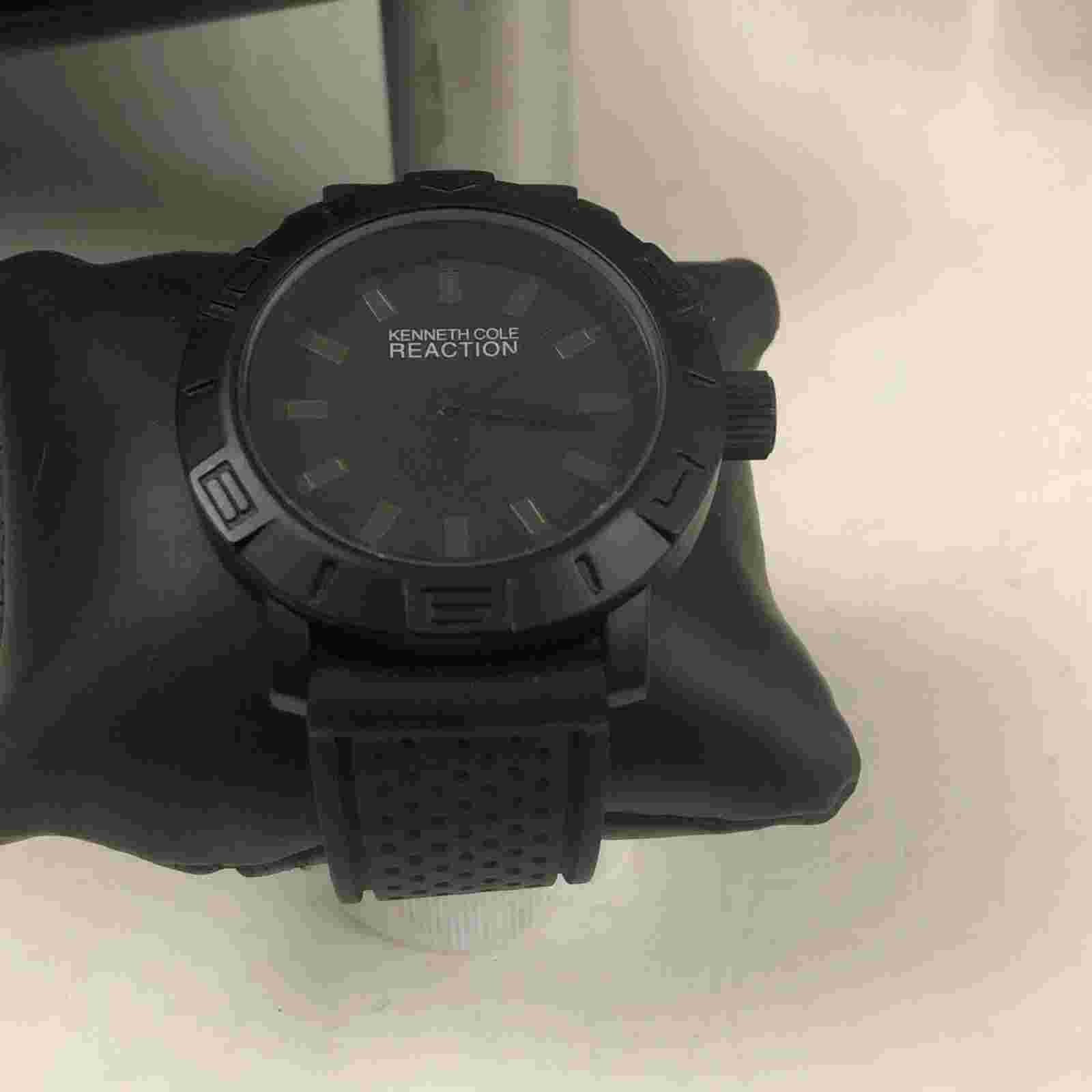 Kenneth Cole Reaction NEW BATTERY