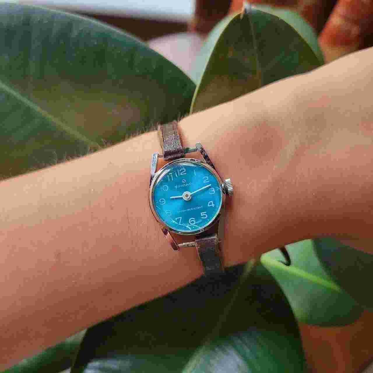Vintage Swiss Sindaco Aqua Leather Watch