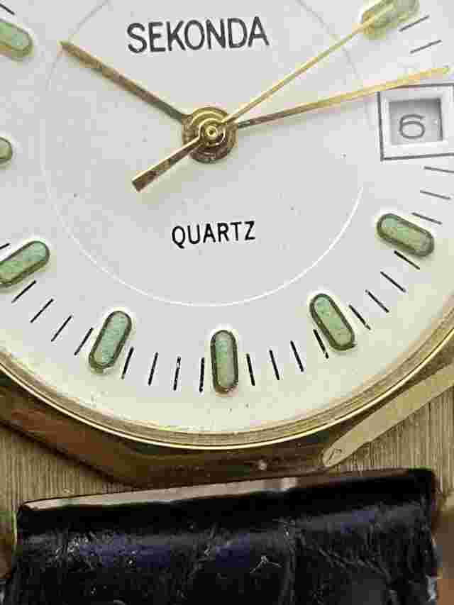 Seconda Vintage Quarz  Wrist Watch SU USSR Serviced #1874